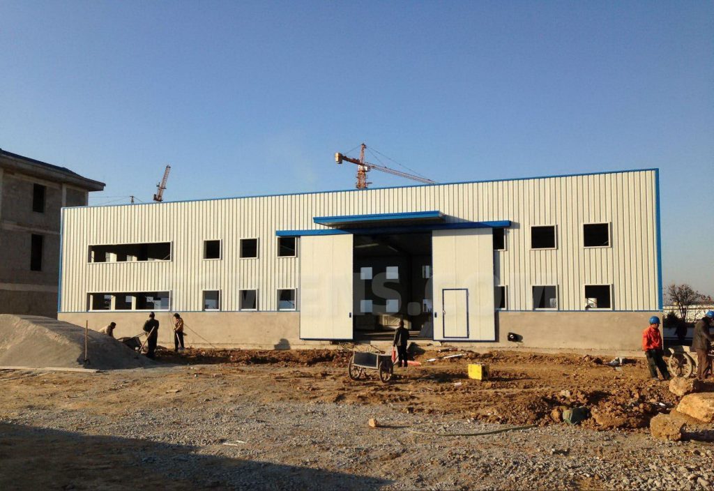 如何预防钢结构建筑基础的定位轴线和支承面标高超差?成都钢结构厂家的经验在这里