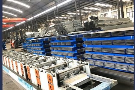 新疆彩钢围挡怎么选、怎么安装？西南地区源头厂家告诉您